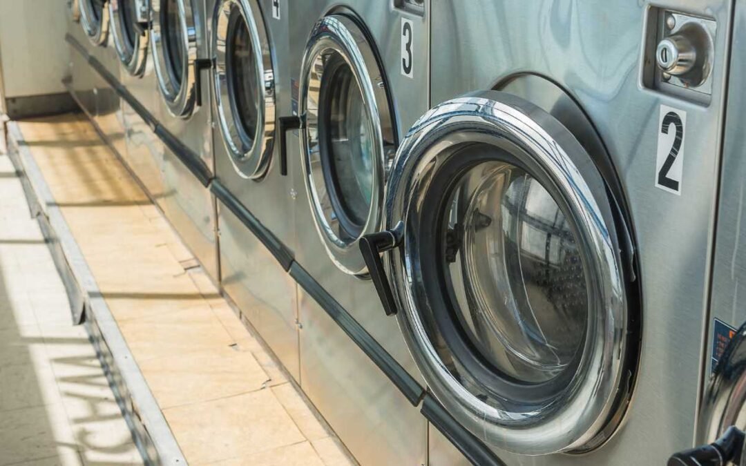 Avoiding Peak Hours: Your Guide to the Busiest Times at the Laundromat