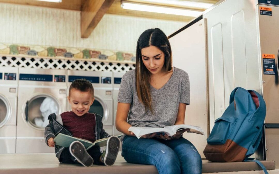 How to Keep Your Whites Bright and Colors Vibrant: Expert Laundry Tips